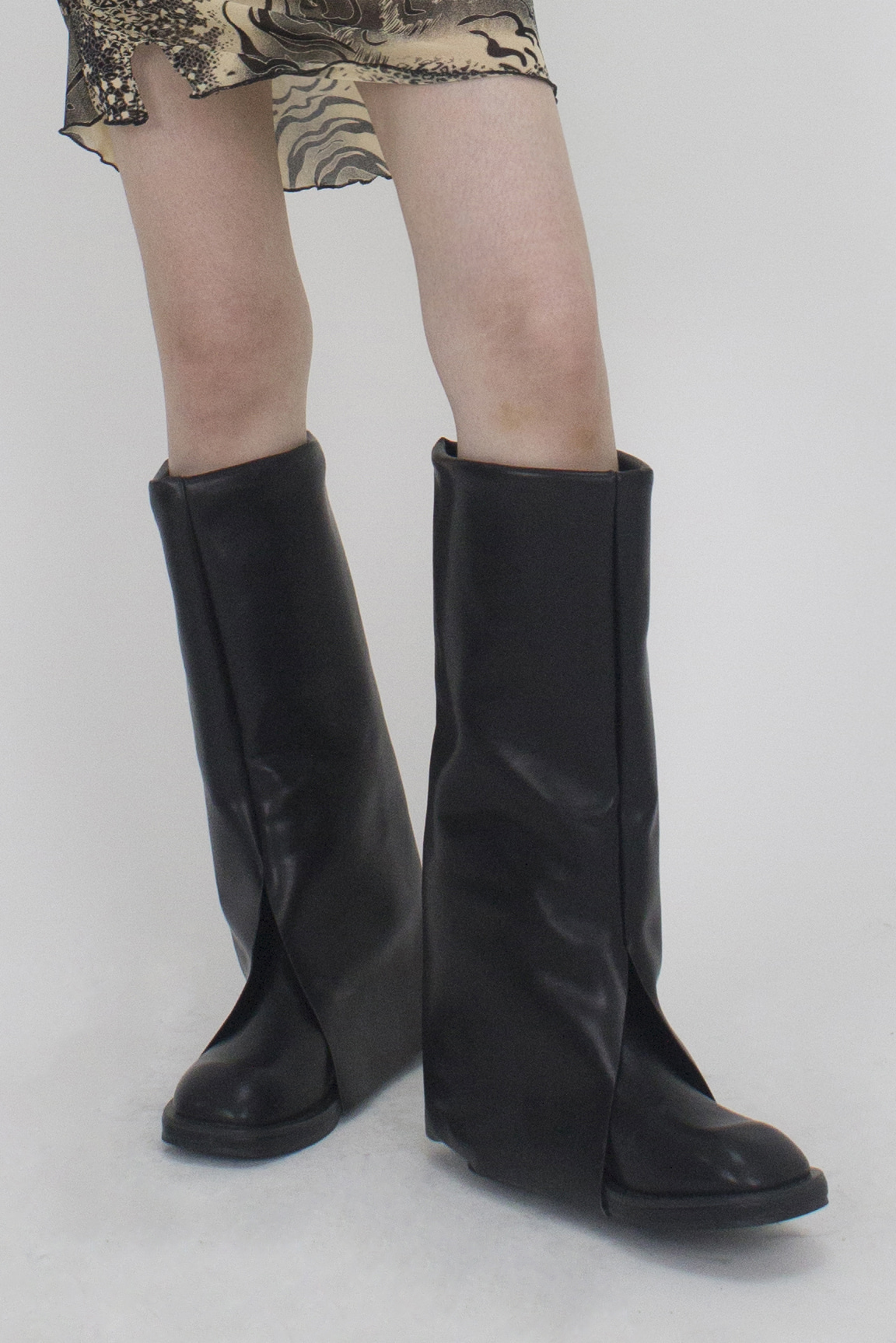 Boots Cut Boots (2 type)